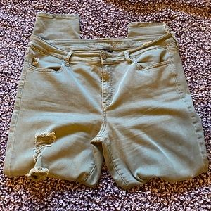 American Eagle Outfitter Khaki Jeans